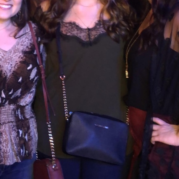 Lace top - Picture 3 of 3